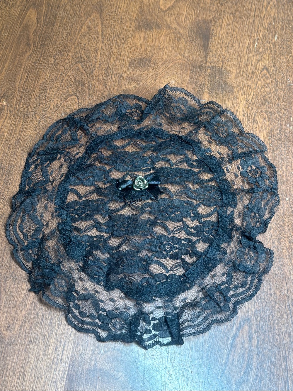 Black Lace Floral Accent Beret